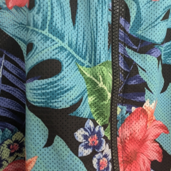 Swimsuits For All Chlorine Resistant Long-Sleeve Colorblock Swim Tee Size 22 - Picture 4 of 5